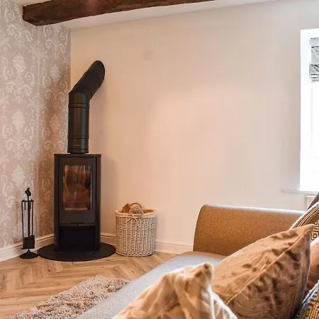 בית נופש Bella Cottage *